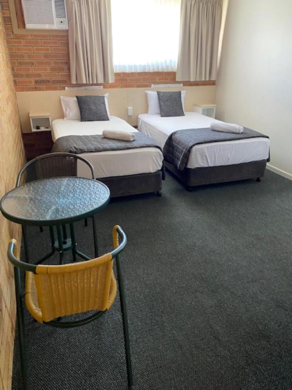 Buckaroo Motor Inn Warwick Kültér fotó